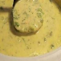 Crock Pot Broccoli Cheese Soup_image
