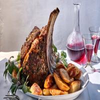 Prime Rib and Oven-Roasted Potatoes with Bay Leaves and Sage_image