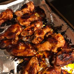 Ashley and Whitney's Honey BBQ Wings_image