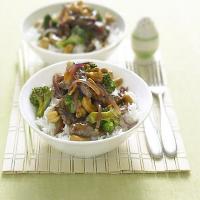 Stir-fried beef with cashews and broccoli image