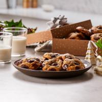 Ghirardelli® Classic Chocolate Chip Cookies_image