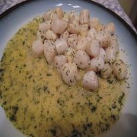 Bay Scallops with Lemon and Dill_image