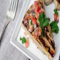 Spicy Grilled Tuna with Heirloom Tomato Salsa_image