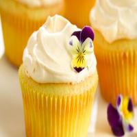 Lemon Crème Cupcakes image