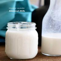 How to make Almond Milk at home_image