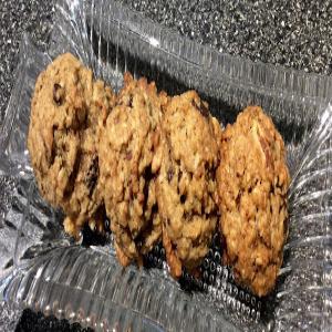 Diabetic Oatmeal Cookies With Chocolate Chunks and_image