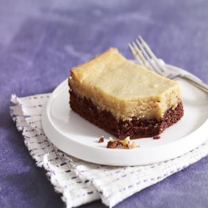 Warm Peanut Butter-Chocolate Cake_image
