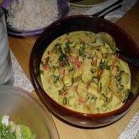 Thai Basil Chicken in Coconut-Curry Sauce_image