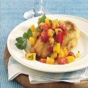 Cornmeal Chicken with Fresh Peach Salsa_image