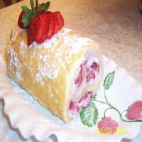 Strawberry Cake Roll_image