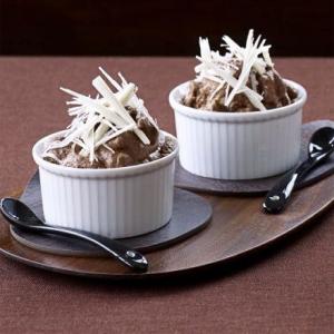 Double chocolate cardamom pots image