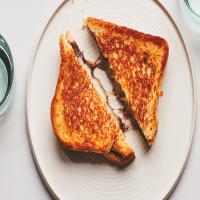 Nutella Grilled Cheese image