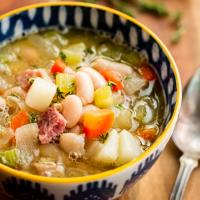 Old-Fashioned Ham and Bean Soup_image
