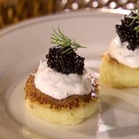 Potato Blini with Caviar_image
