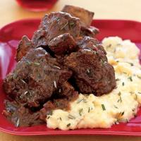 Braised Short Ribs with Chocolate and Rosemary_image
