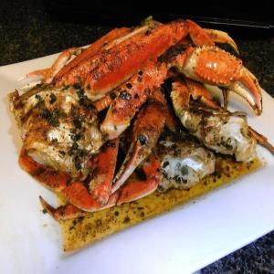 Shell Lickin' Spicy Garlic Crabs_image