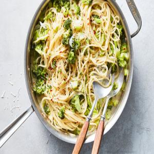 Skillet Broccoli Spaghetti image