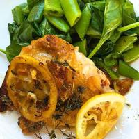 Lemon Garlic Pan-Roasted Chicken Thighs with Spinach and Snap Peas_image