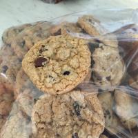 Gluten-Free Delicious Soft Oatmeal Cookies image