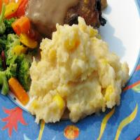 Mashed Potatoes With Corn & Cheese_image