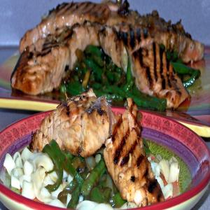 Asian Style Salmon on a Bed of French String Beans_image