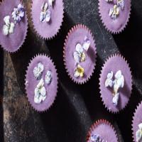 Brownie Cupcakes with Sugared Pansies_image