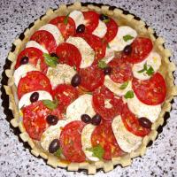 Tomato, Mozzarella and Olive Tart_image