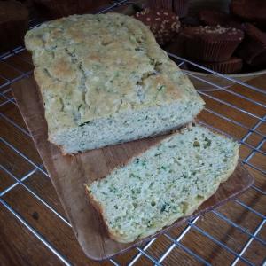 Cheesy Zucchini Bread with Herbs_image
