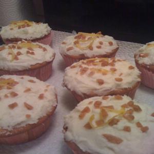 Moist Healthy Cupcakes (Perfect for Cupcake Menorah)_image