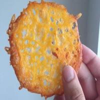 Crispy Cheddar Crisps (Low Carb & Gluten Free)_image