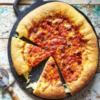 Mozzarella stuffed crust pizza image