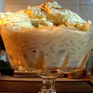 Lighten up Creamy Raisin Rice Pudding image