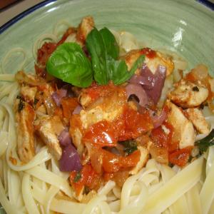Pasta With Chicken and Sun-Dried Tomatoes image