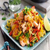 Slimming World's spicy hot-smoked salmon noodles recipe_image