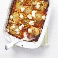Tomato & onion bake with goat's cheese image