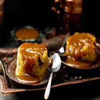 Sticky Date Pudding with Toffee Sauce_image