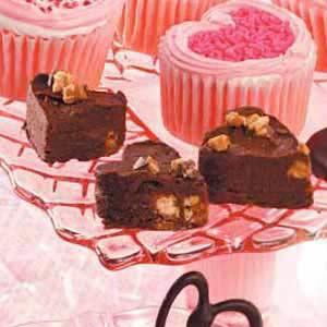 Fudge with Candy Bar Bits Recipe_image