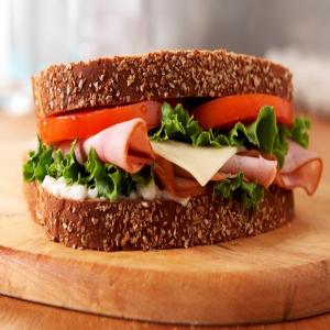 Ham & White Cheddar Sandwich_image