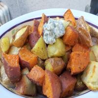 Mixed Roasted Potatoes With Herb Butter_image