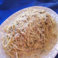 Easy Linguine and Clam Sauce_image