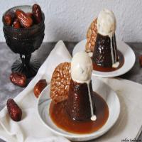 Sticky Date Pudding with Toffee Sauce Recipe - (4.6/5)_image