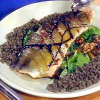 Warm Salad of Grilled Trout with Spinach and Lentils_image