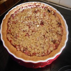 Lingonberry Crumb Pie image