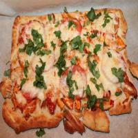 Easy and Tasty Barbecue Chicken Pizza_image