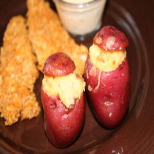 Cheddar and Bacon-Stuffed Baby Potatoes_image