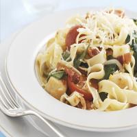 Spinach and Bacon Pasta Toss image