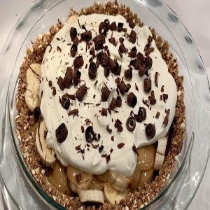 Clinton Kelly's No-Bake Banana Toffee Pie With Pretzel Crust_image