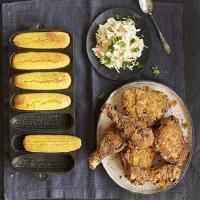 Polenta-crusted chicken with cornbread image
