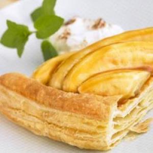 Bananas Foster over Puff Pastry_image