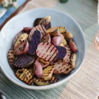 Grilled New Potatoes with Tarragon Butter_image